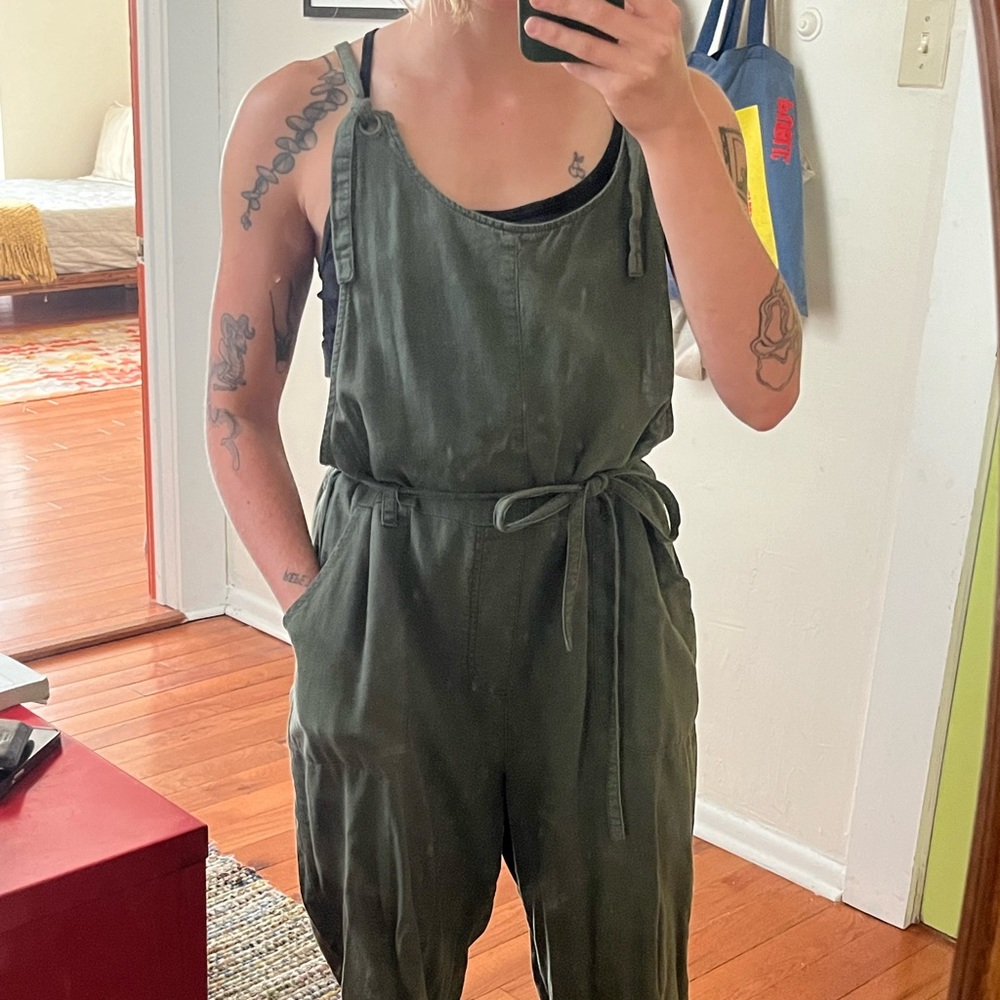 Universal Thread green coveralls jumpsuit